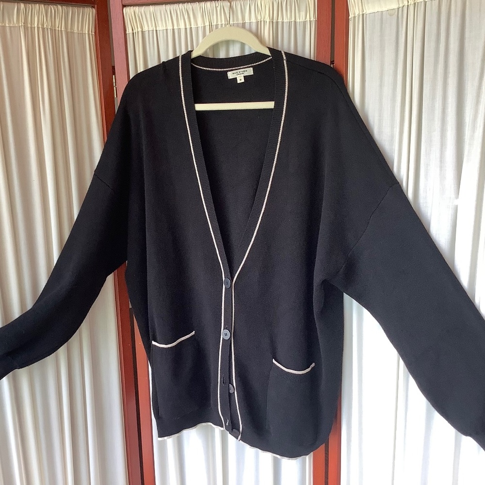 Max Studio Women’s Black Cardigan Button Down Oversized Size Medium